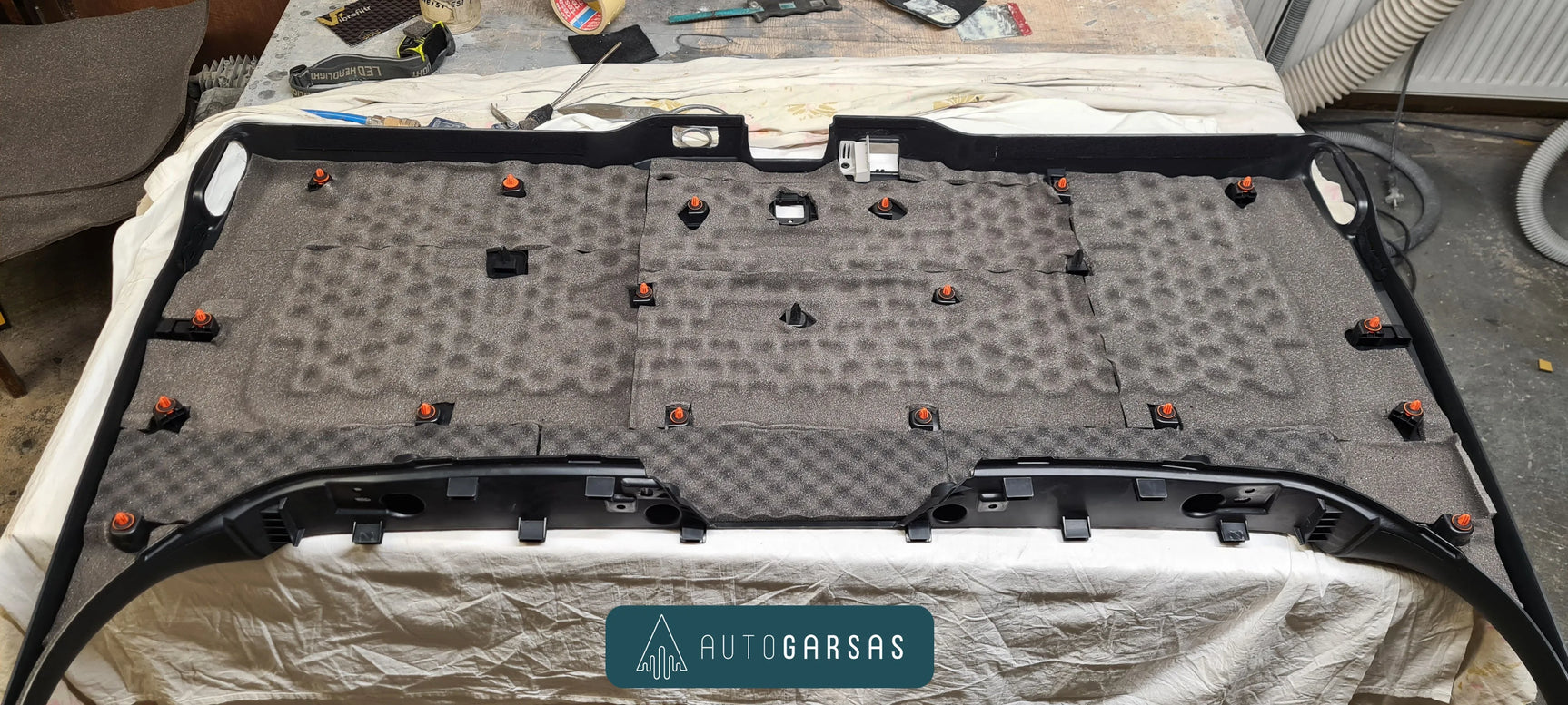 Mercedes-Benz V - Pilna garso izoliacija ir garso aparatūra