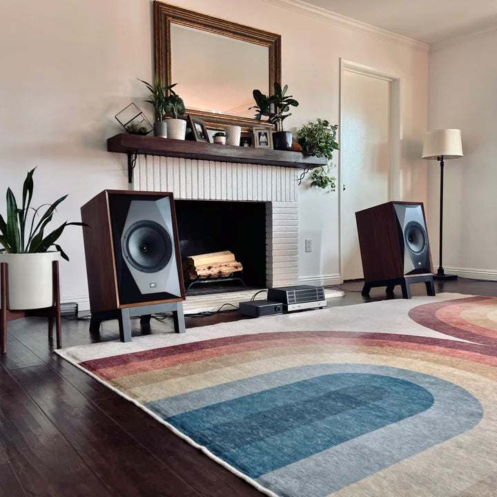 MoFi Electronics SourcePoint 10, lentyninių garso kolonėlių žemo profilio stovai