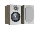 Monitor Audio Bronze 50 (6G), lentyninės garso kolonėlės - Šoninis vaizdas su grotelėmis