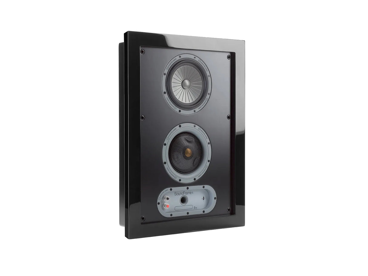 Monitor Audio SoundFrame 1 In-Wall, į sieną montuojama garso kolonėlė - garsiakalbio jungtys ir pavadinimas