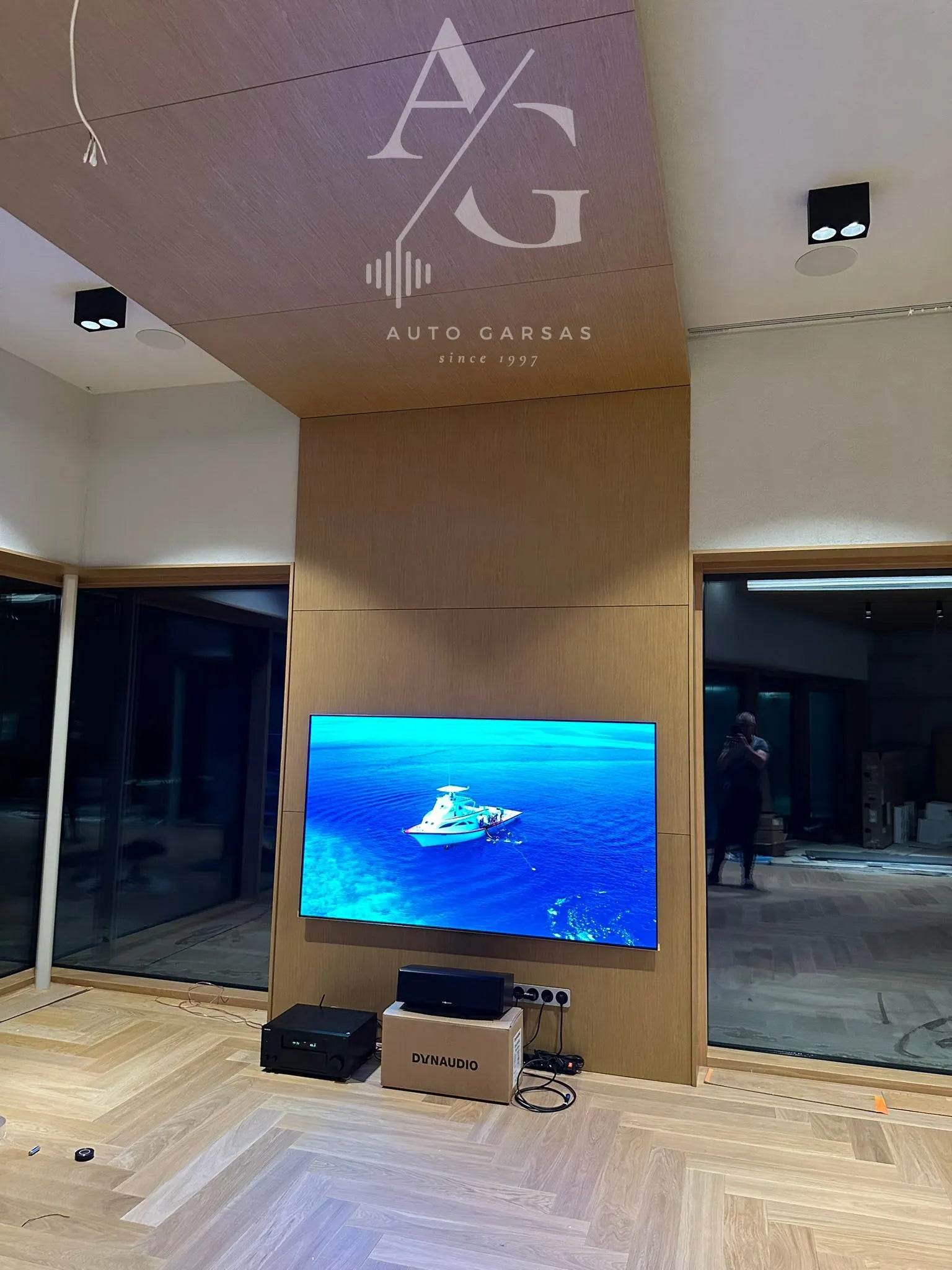 Namų kino sistema, Dynaudio + Onkyo RZ50 + SVS 2000 PRO subas