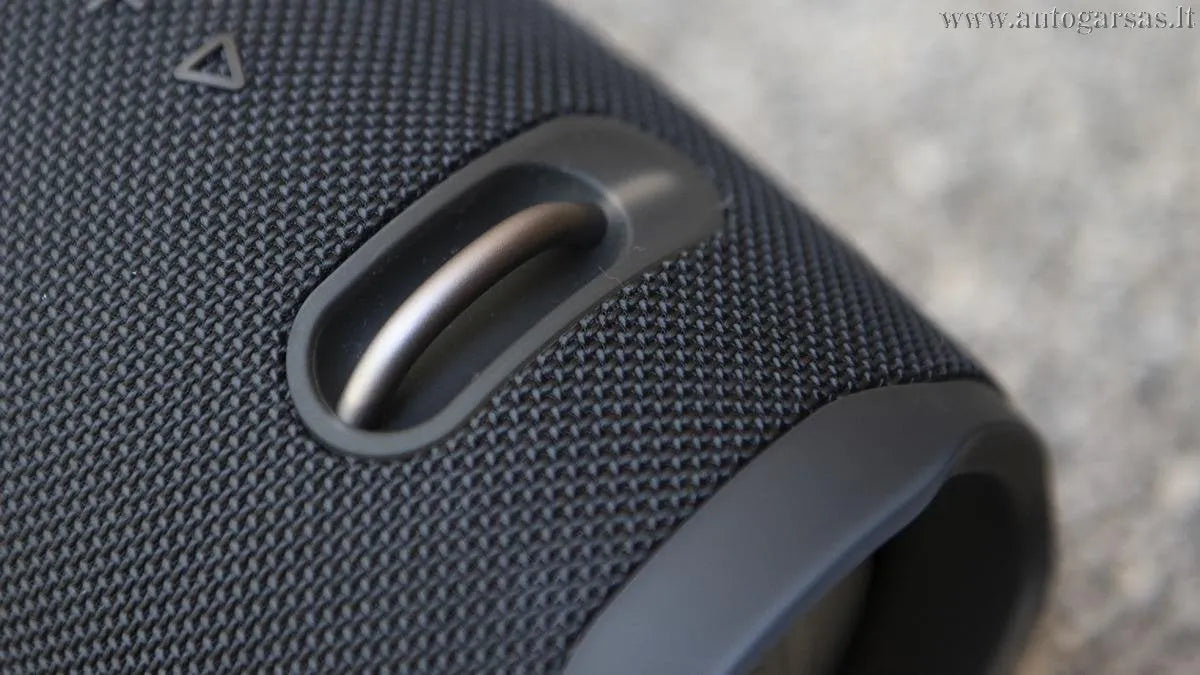 Nešiojama belaidė garso kolonėlė JBL Xtreme 2 su Bluetooth 2x20W, 15 valandų grojimo, atspari vandeniui