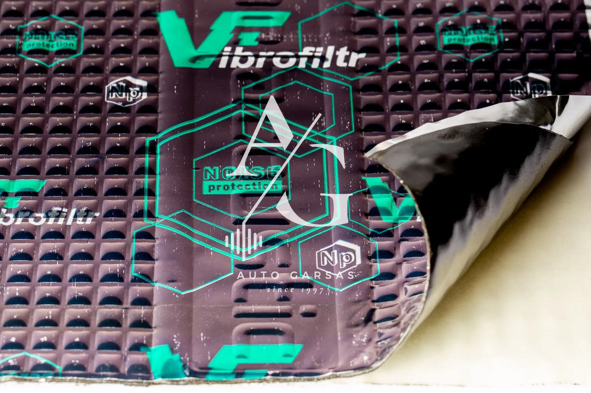 Noise Protection PROFI Vibrofiltr, 3mm vibro izoliacija atspari drėgmei ir šalčiui (0.5x0.7m) - detalus paviršius su logotipais ir raštais