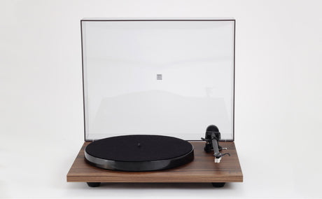 Rega Planar 1 / Карбоновый проигрыватель