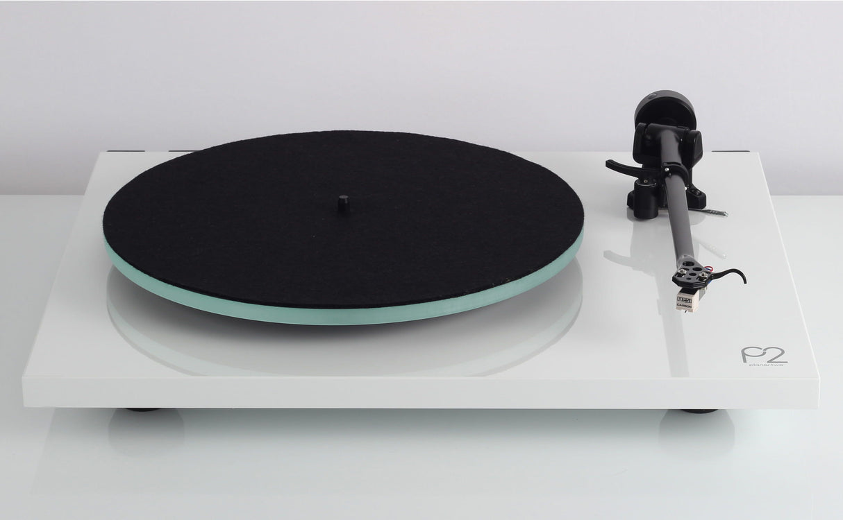Rega Planar 2, patefonas (įvairių spalvų)