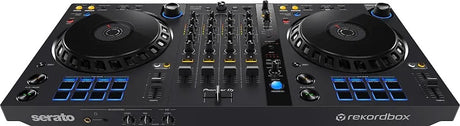 Pioneer DJ - DDJ-FLX6-GT - šoninis vaizdas su mygtukais ir jungtimis