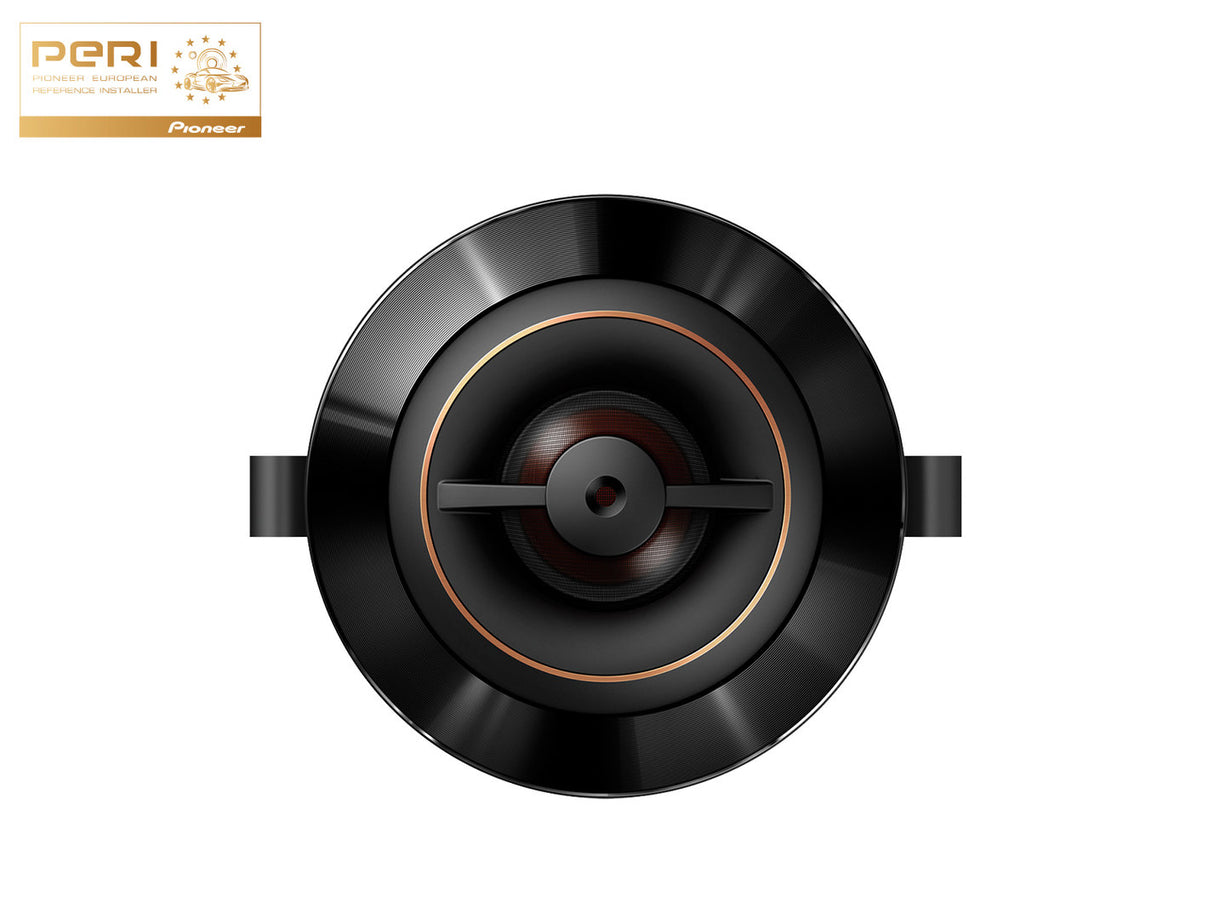 Pioneer TS-D65C - Aukščiau matomas garsiakalbio priekis su variniais akcentais