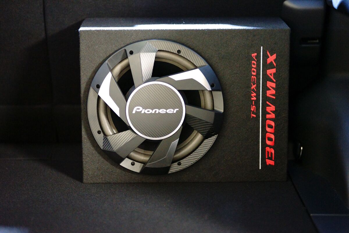 Pioneer TS-WX300A - Šoninis vaizdas su galine panele ir užrašais