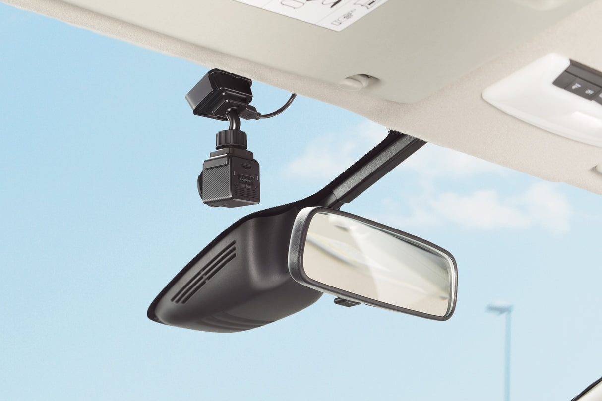 Pioneer VREC-DH200 dash cam - priekinis automobilio veidrodėlis su kamera