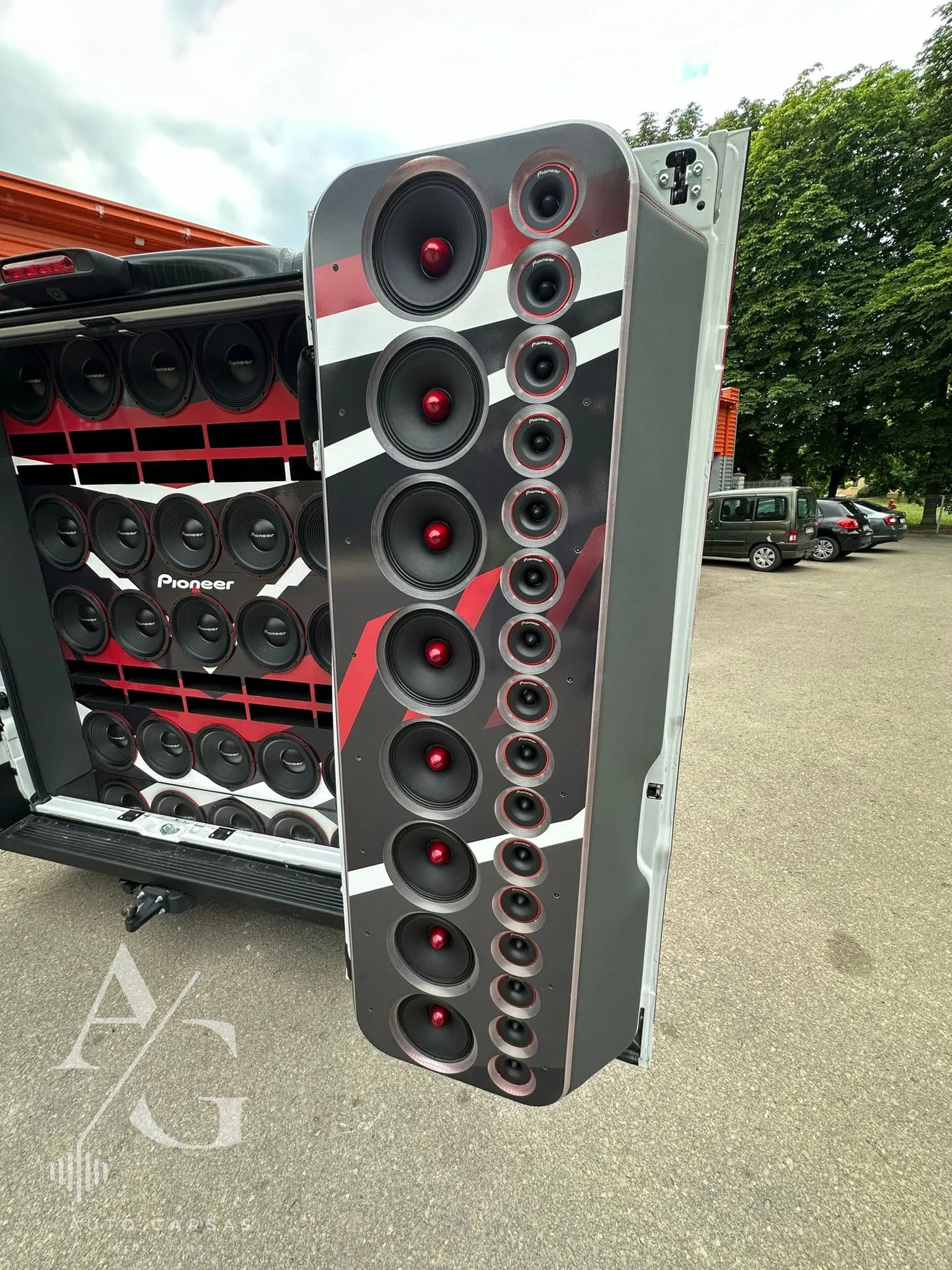 Pioneer demo automobilis Autogarse