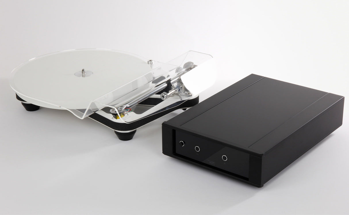 Rega Planar 10, patefonas su išoriniu maitinimo šaltiniu