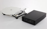 Rega Planar 10, patefonas su išoriniu maitinimo šaltiniu