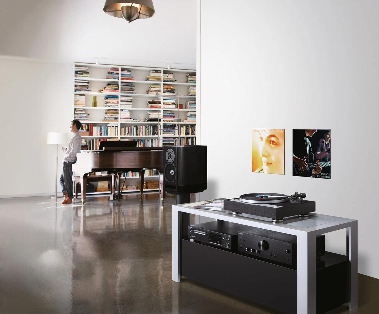 Plokštelių grotuvas Onkyo CP-1050