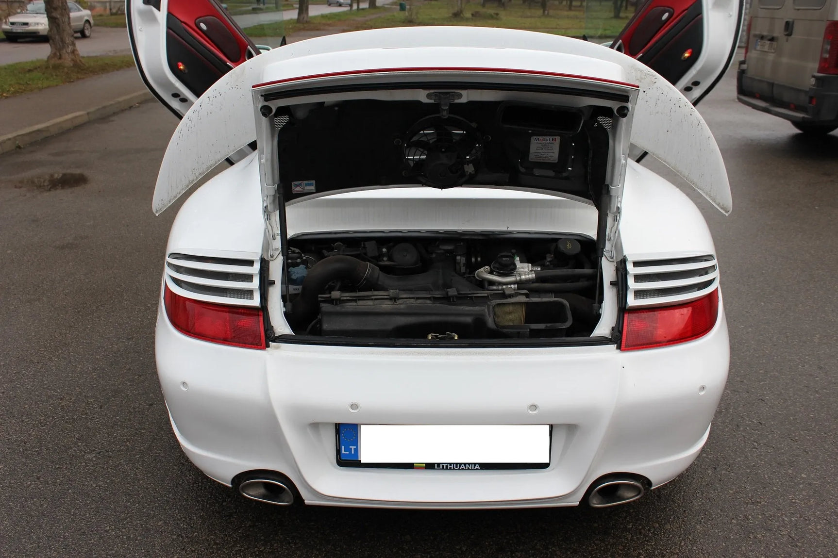 Porsche 911 garso aparatūra