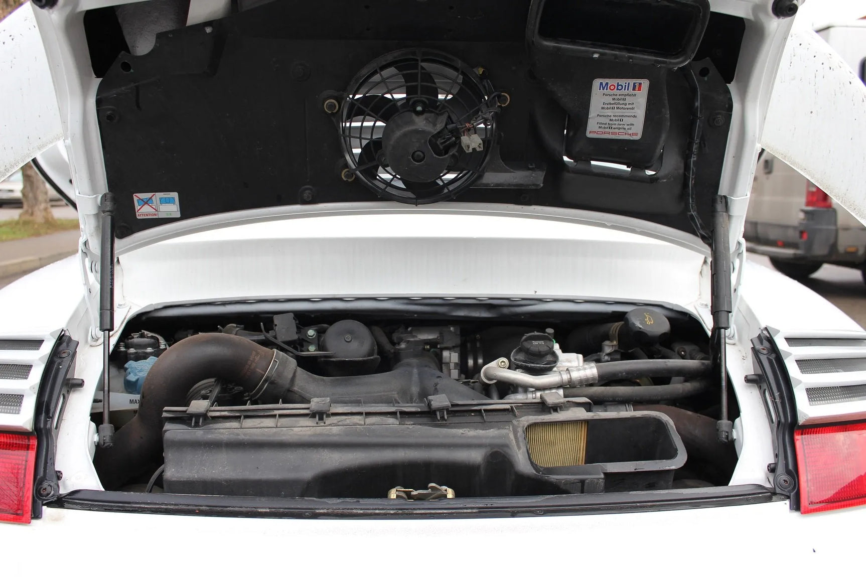 Porsche 911 garso aparatūra