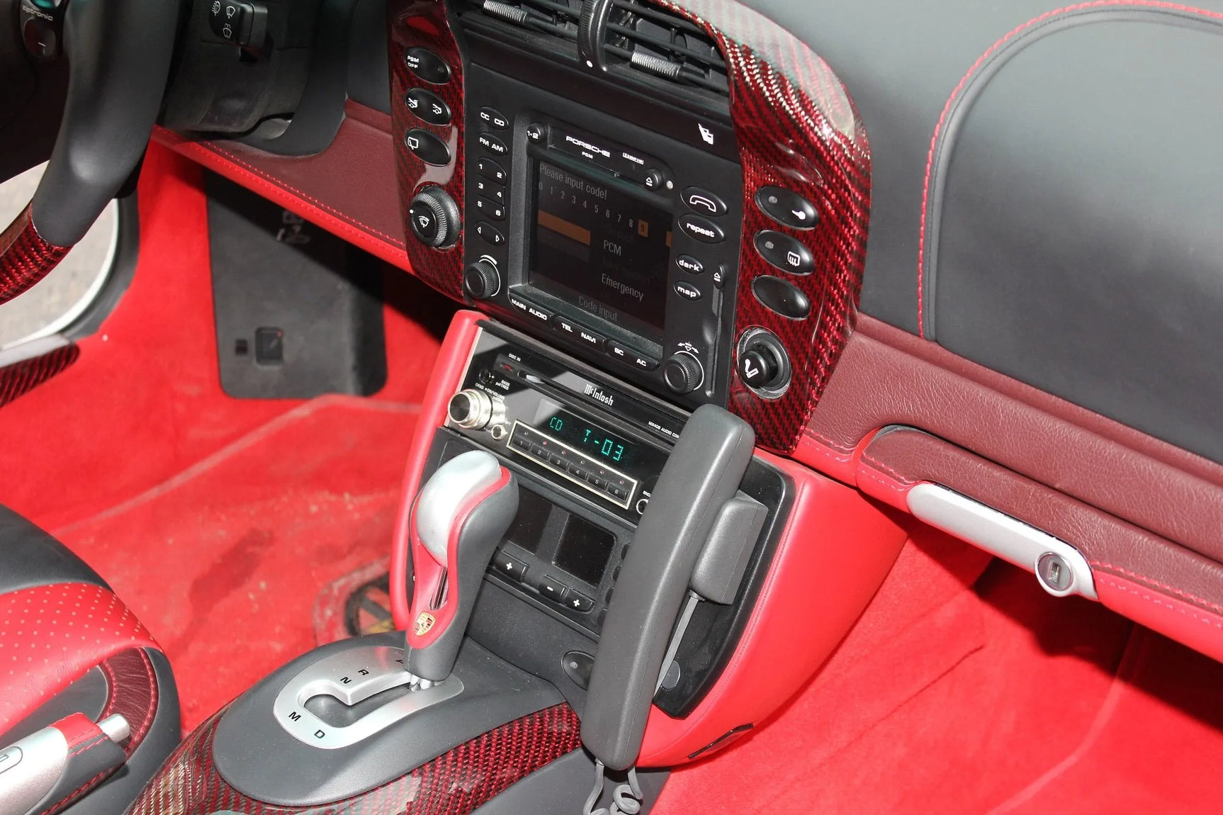 Porsche 911 garso aparatūra