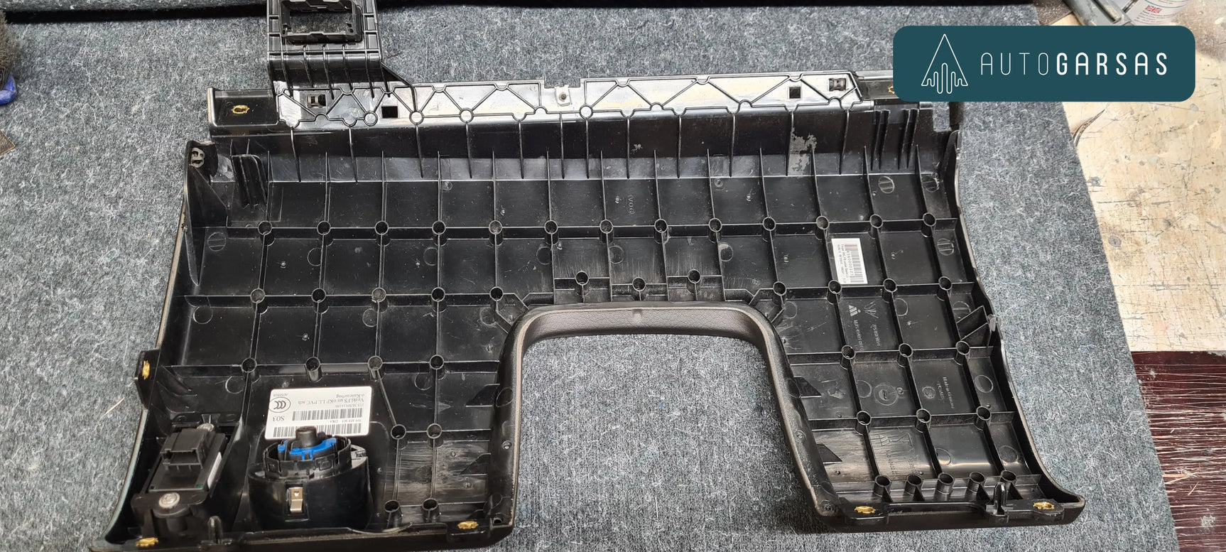 Porsche Cayenne (2011-2017m) pilna garso izoliacija, garso aparatūra