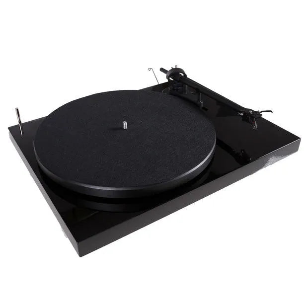 Pro-Ject DEBUT III (DC), patefonas