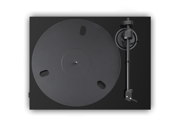 Pro-Ject E1.2, patefonas su Pick it MM E galvute ir aliuminio disku