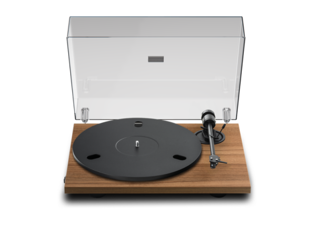 Pro-Ject E1.2, patefonas su Pick it MM E galvute ir aliuminio disku