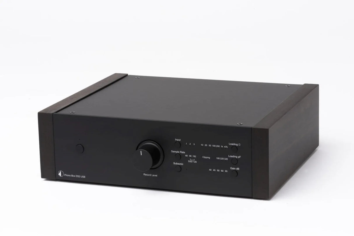 Pro-Ject Phono Box DS2 USB, pradinis stiprintuvas su Hi-Res USB sąsaja - priekinė panelė su jungiklių rinkiniu