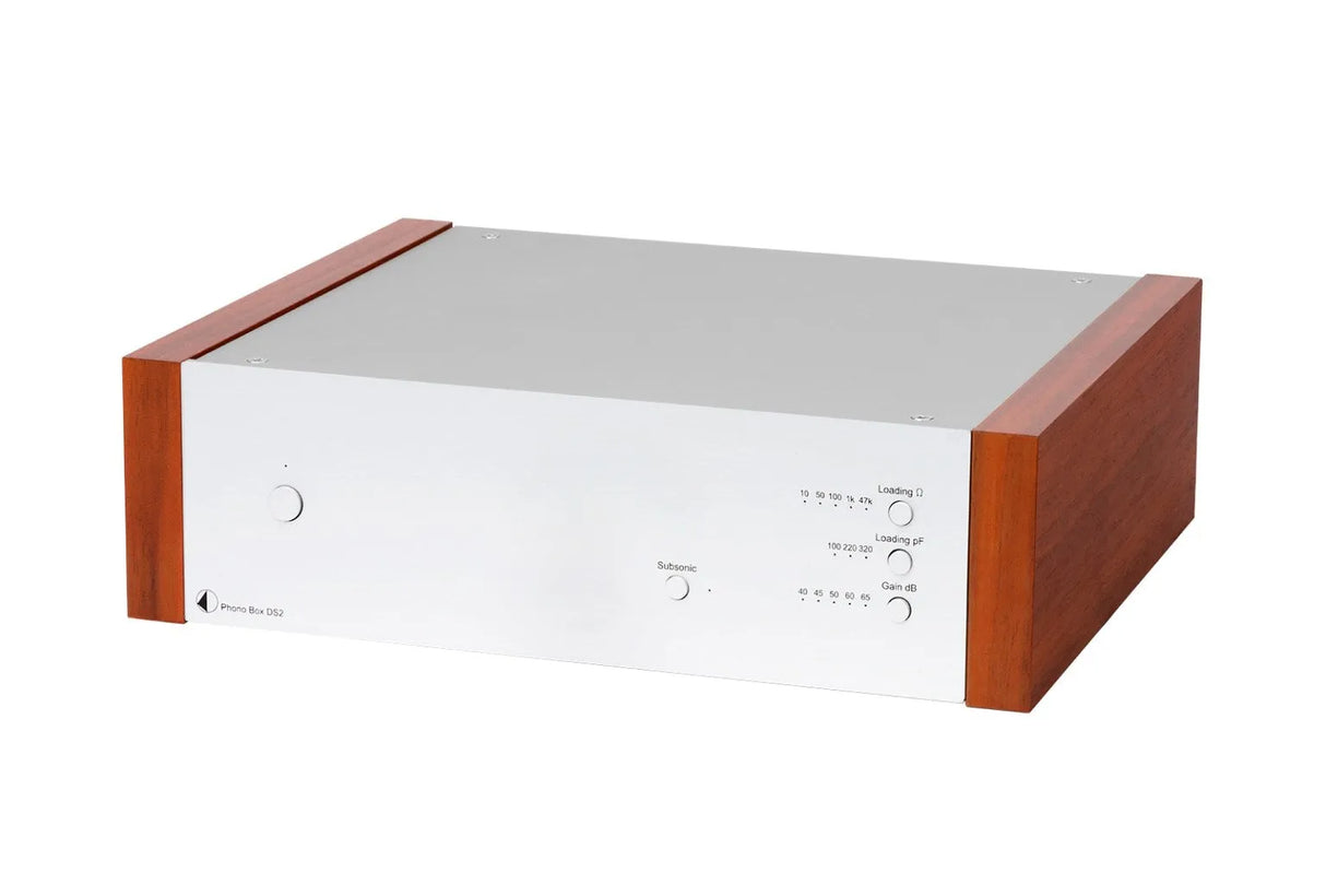 Pro-Ject Phono Box DS2, pradinis stiprintuvas (įvairių spalvų) - Mediniai šoniniai elementai ir valdymo jungikliai