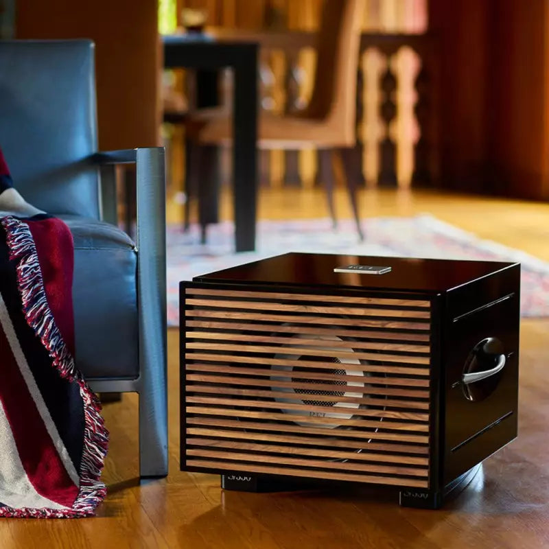 REL S/550, aktyvi žemų dažnių garso kolonėlė, 550 W