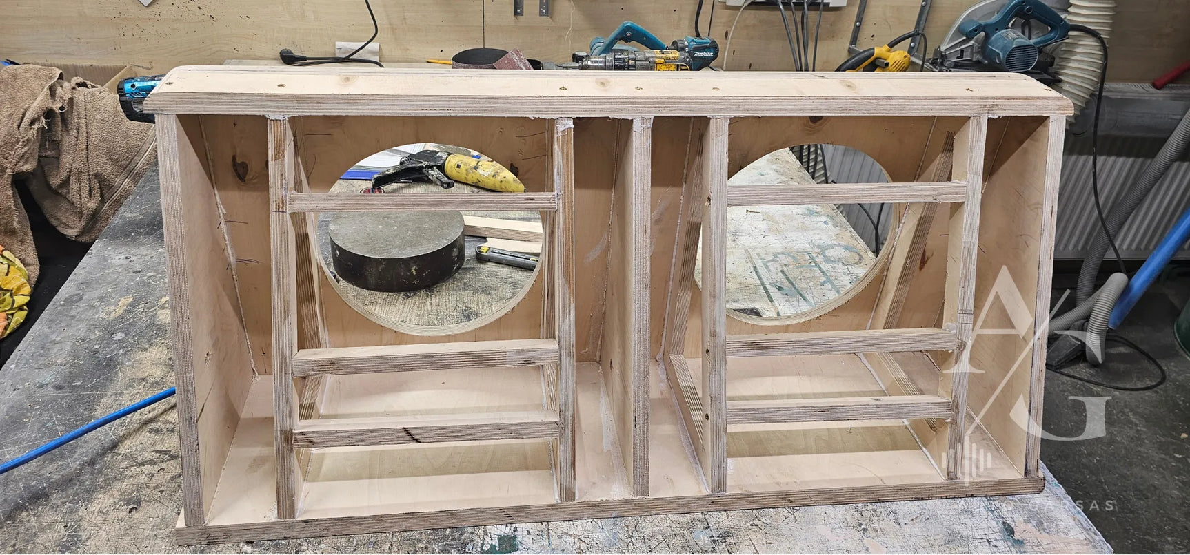 Range Rover L460 (2025m) - Garso izoliacija, bei garso aparatūra