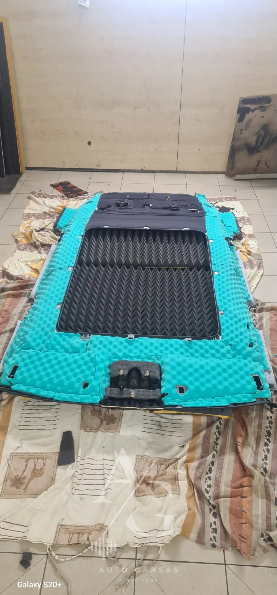 Range Rover L460 (2025m) - Garso izoliacija, bei garso aparatūra