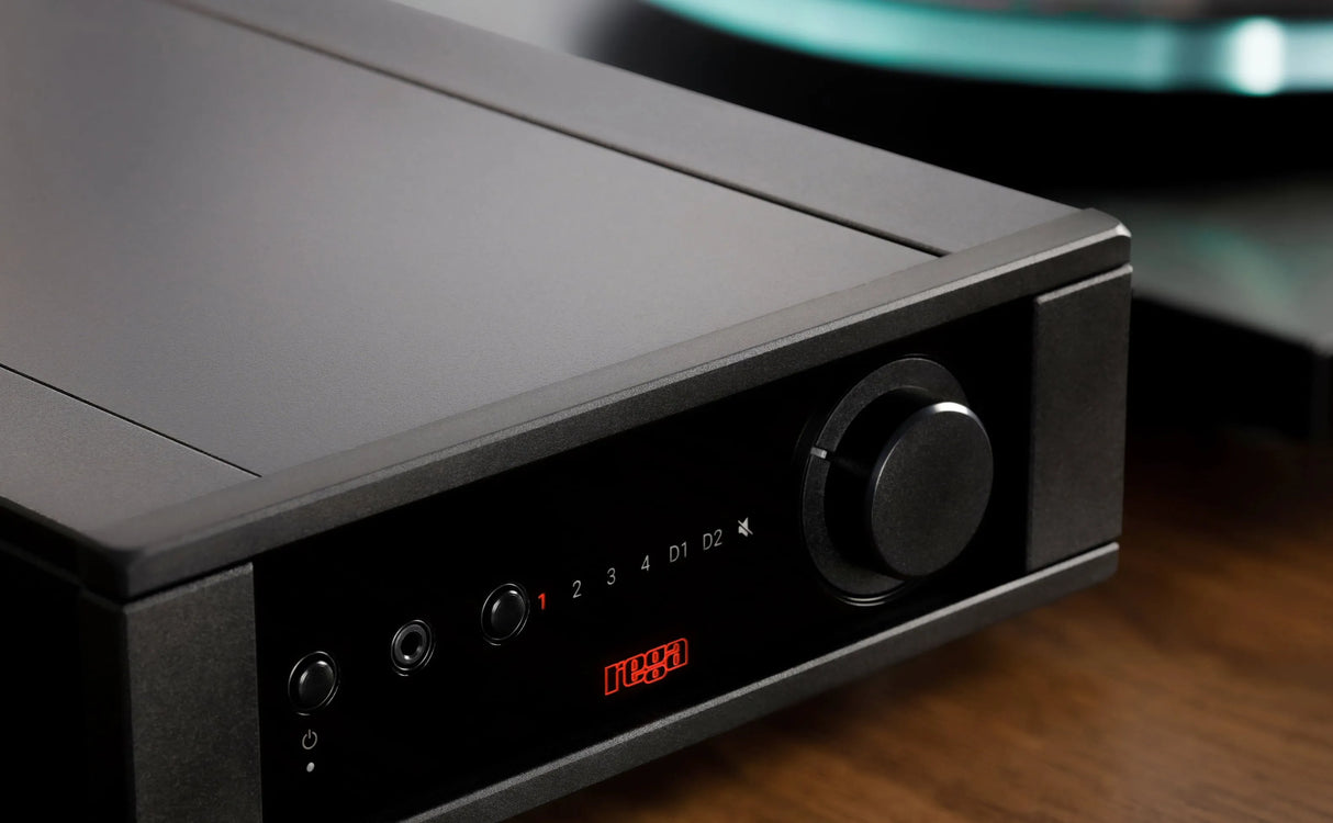 Rega BRIO MK7, integruotas garso stiprintuvas su Phono ir DAC