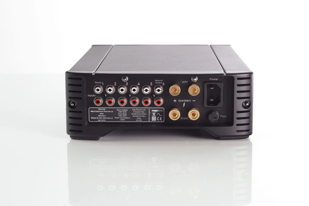 Rega BRIO, integruotas garso stiprintuvas