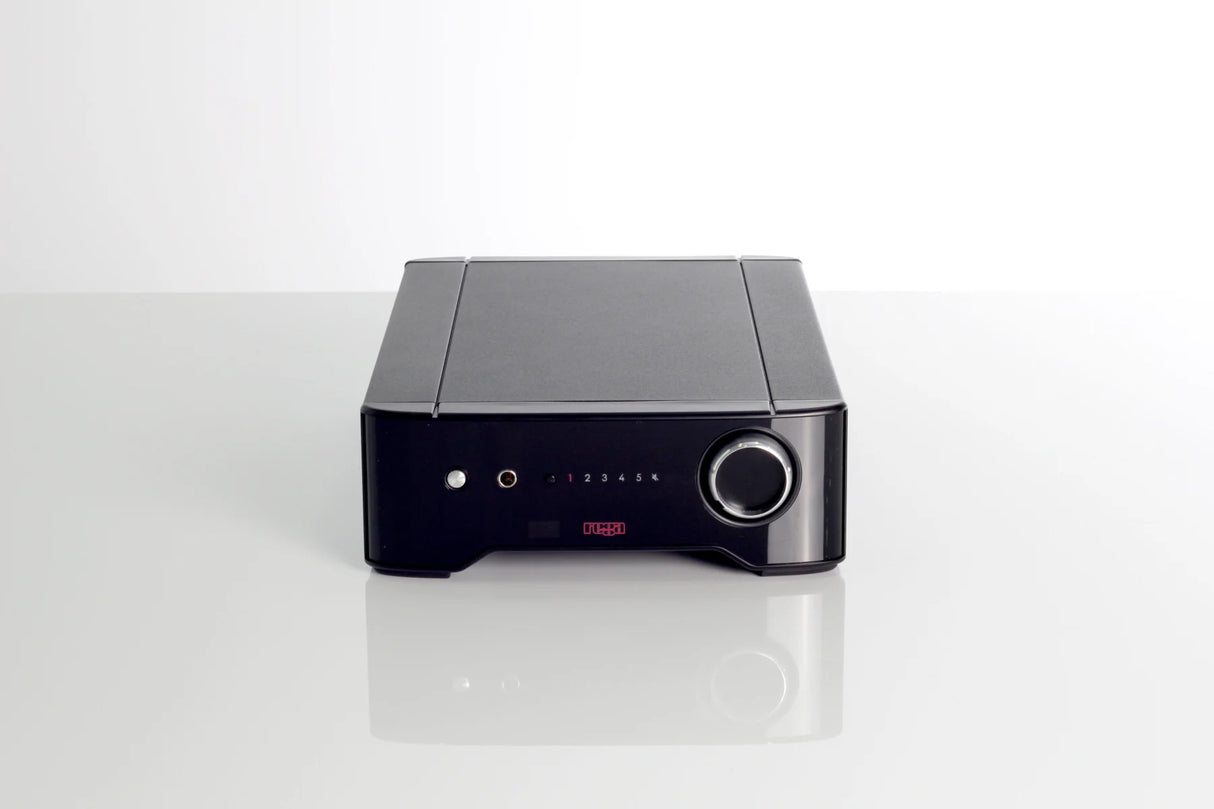 Rega BRIO, integruotas stereo stiprintuvas