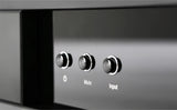 Rega Mercury, pradinis stiprintuvas - Trys mygtukai su užrašais "Mute" ir "Input