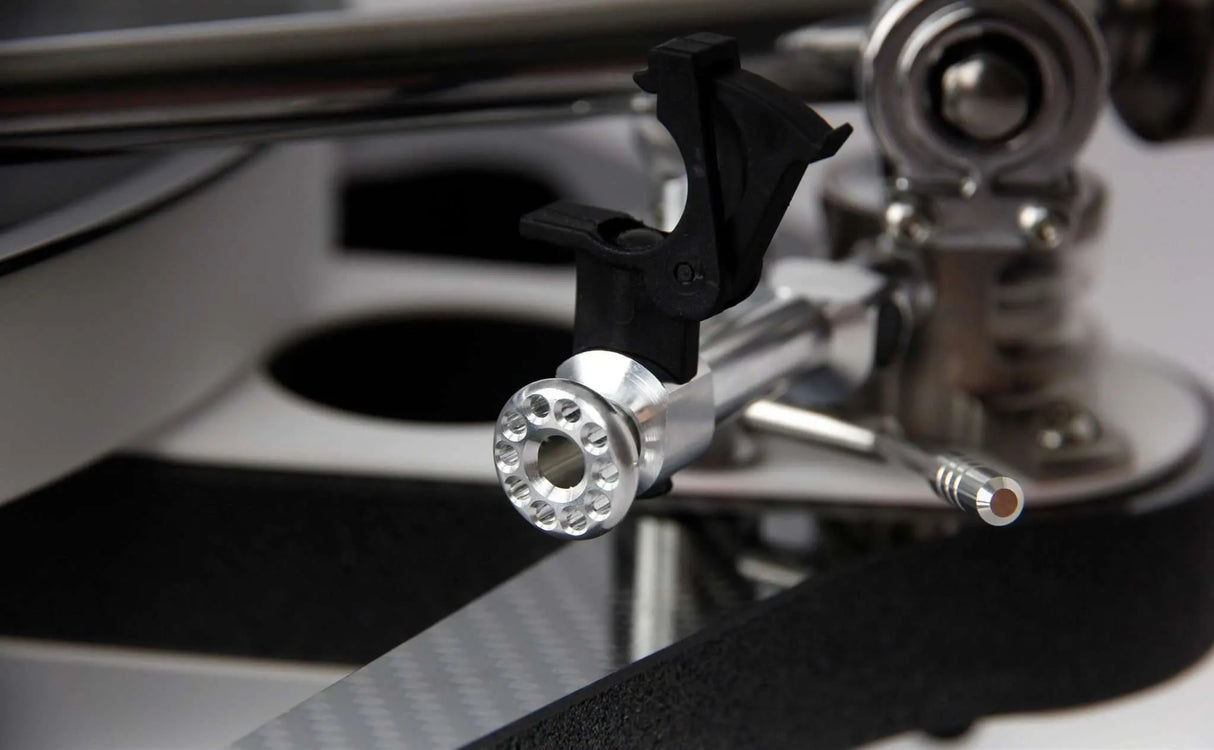 Rega NAIA, patefonas su išoriniu maitinimo šaltiniu