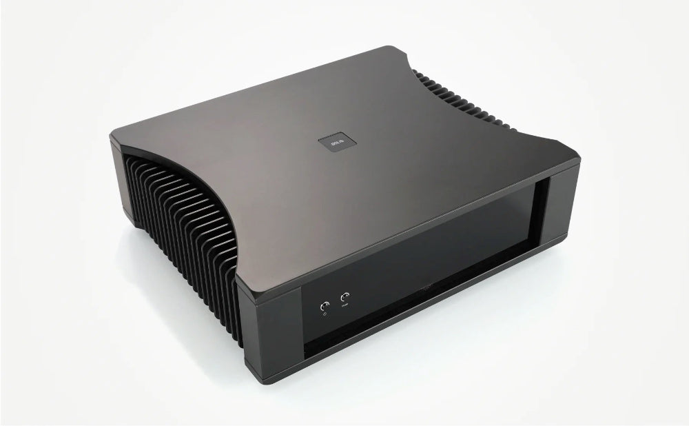 Rega SOLIS, stereo galios stiprintuvas, 168W / 305W - Šoninis vaizdas su aušintuvais ir priekinė panelė