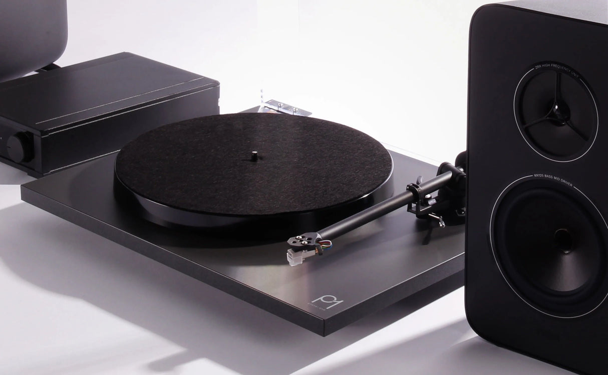 Rega SYSTEM ONE, Stereo komplektas su patefonu