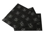STP Black Shop - Keli juodi lakštai su logotipais