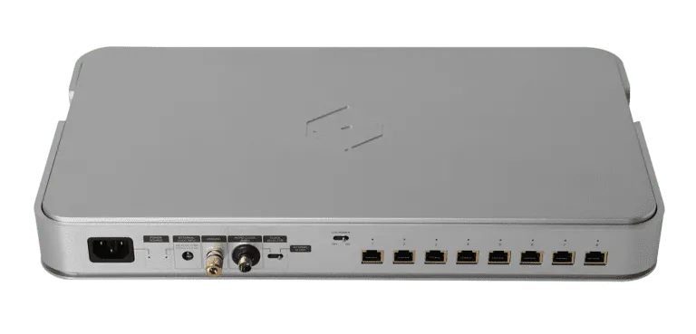 Silent Angel Bonn NX, tinklo komutatorius