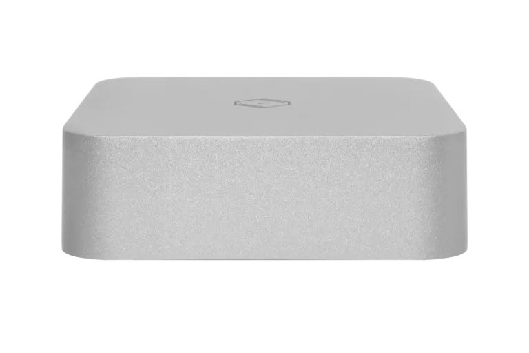 Silent Angel Rhein Z1C, Hi-Fi klasės tinklo grotuvas - sidabrinis korpusas su logotipu viršuje