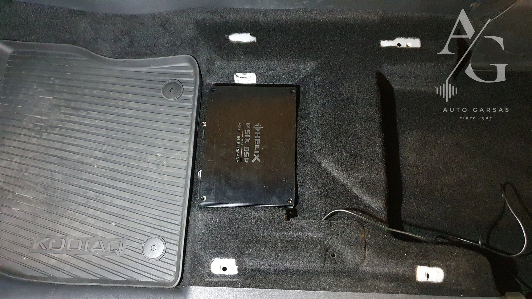 Skoda Kodiaq (2016-2023m) garso aparatūros montavimas, subvuferio gamyba, dalinė garso izoliacija