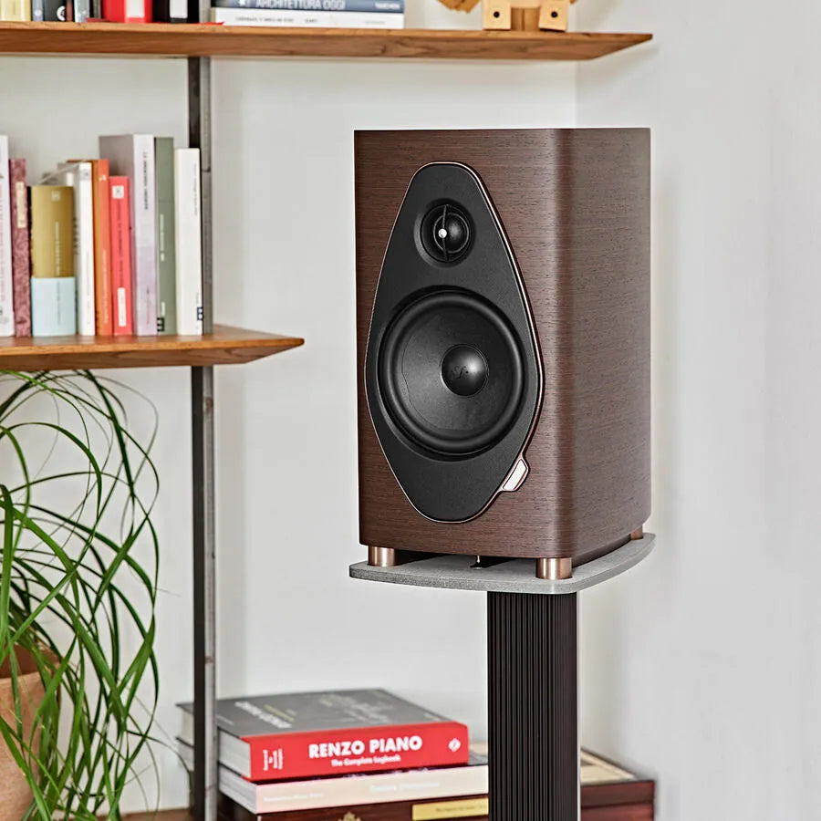 Sonus Faber SONETTO II G2, lentyninė garso kolonėlė - garsiakalbis ant stovo su knygomis