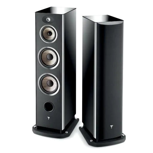 Stereo komplektas NAD M33, BluOS®DAC garso stiprintuvas + Focal ARIA 9 - Garsiakalbių priekinė dalis su tvarkingais elementais