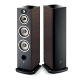 Stereo komplektas NAD M33, BluOS®DAC garso stiprintuvas + Focal ARIA 9 - Garsiakalbių priekinė dalis su logotipu