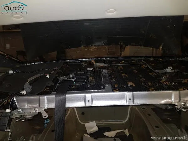 Subaru Legacy garso vibro izoliacijos įrengimas