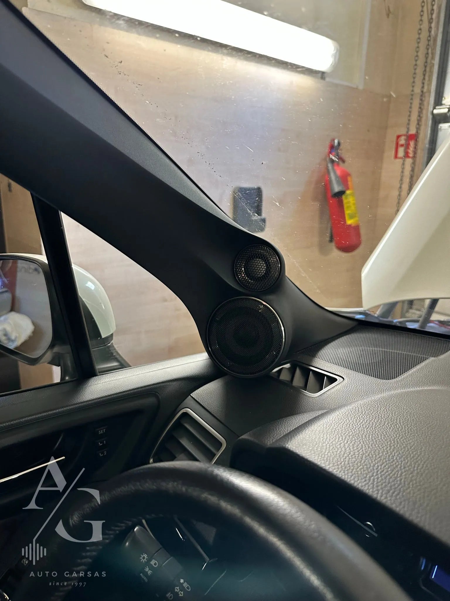 Subaru XV, garso aparatūra bei pilna garso izoliacija