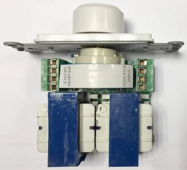 System One VRS100, į sieną montuojamas garso reguliatorius