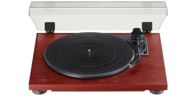 TEAC TN-180BT, patefonas su įmontuotu MM korekciniu stiprintuvu