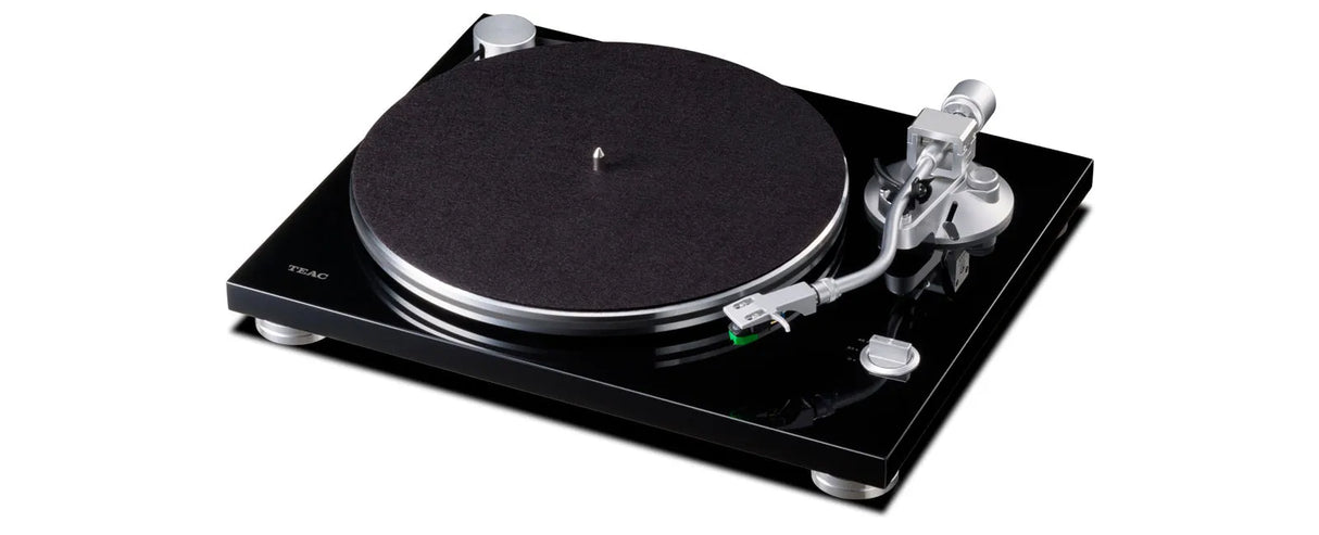 TEAC TN-3B-SE, analoginis patefonas - sidabrinė tonarmė su adata ir plokštelė