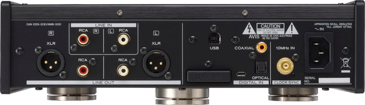 TECH UD-505, USB DAC ir ausinių stiprintuvas - galinė panelė su įvairiomis jungtimis
