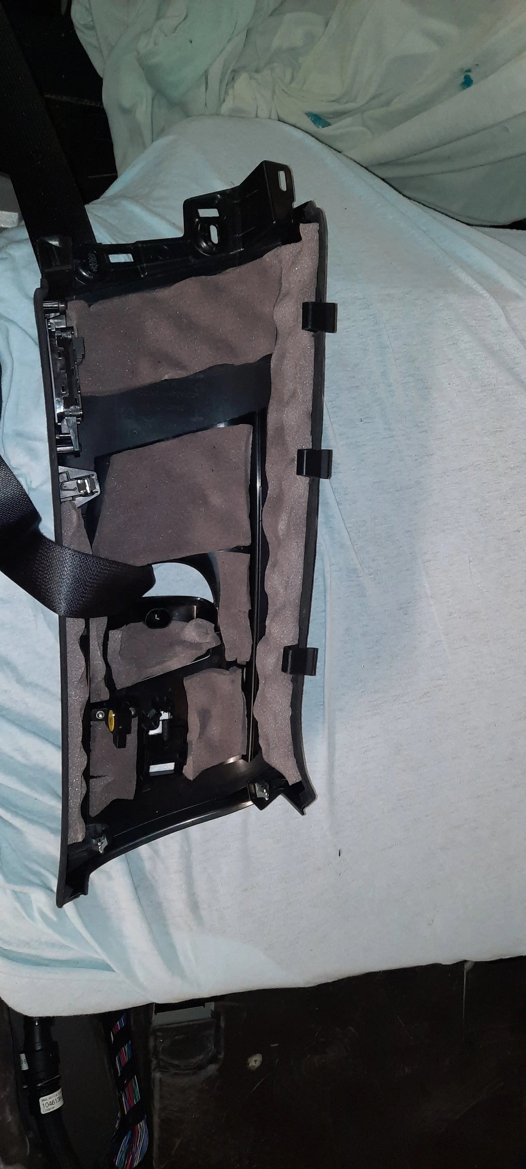 Tesla Model X Pilna garso izoliacija